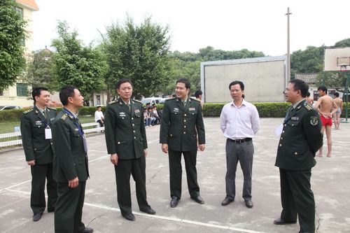 南宁警备区领导到邕宁区检查征兵工作