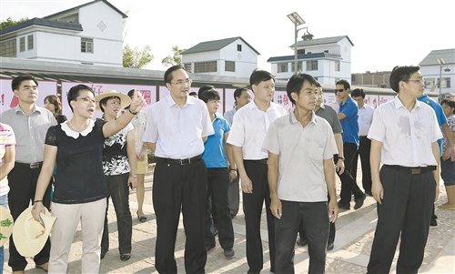 记者陈卓凡 摄 9月29日,自治区党委常委,南宁市委书记余远辉再次深入