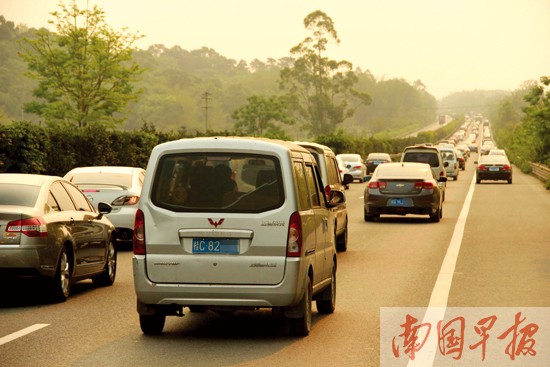來賓至馬山高速將通車 路網完善逐步緩解六景之堵